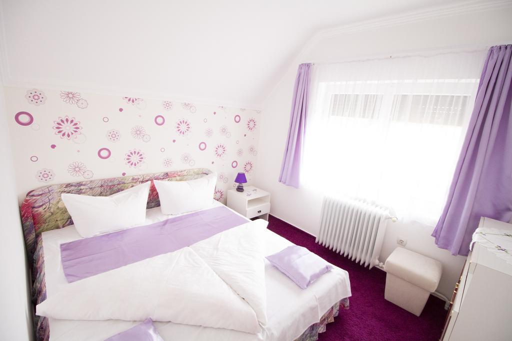 Margo Apartman Fonyód Buitenkant foto